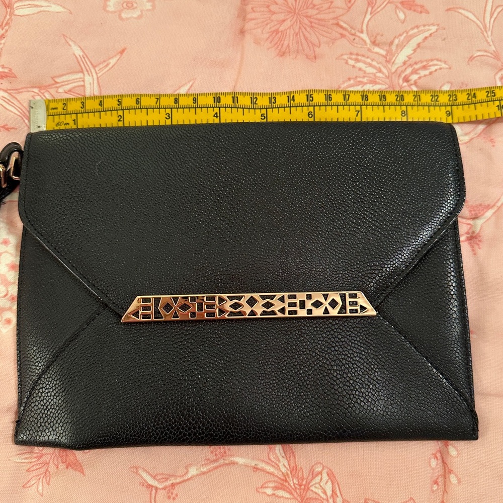 Stella and Dot Avalon envelope style clutch bag- black with rose gold hardware
